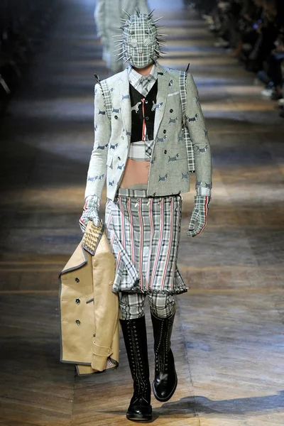 Look 1